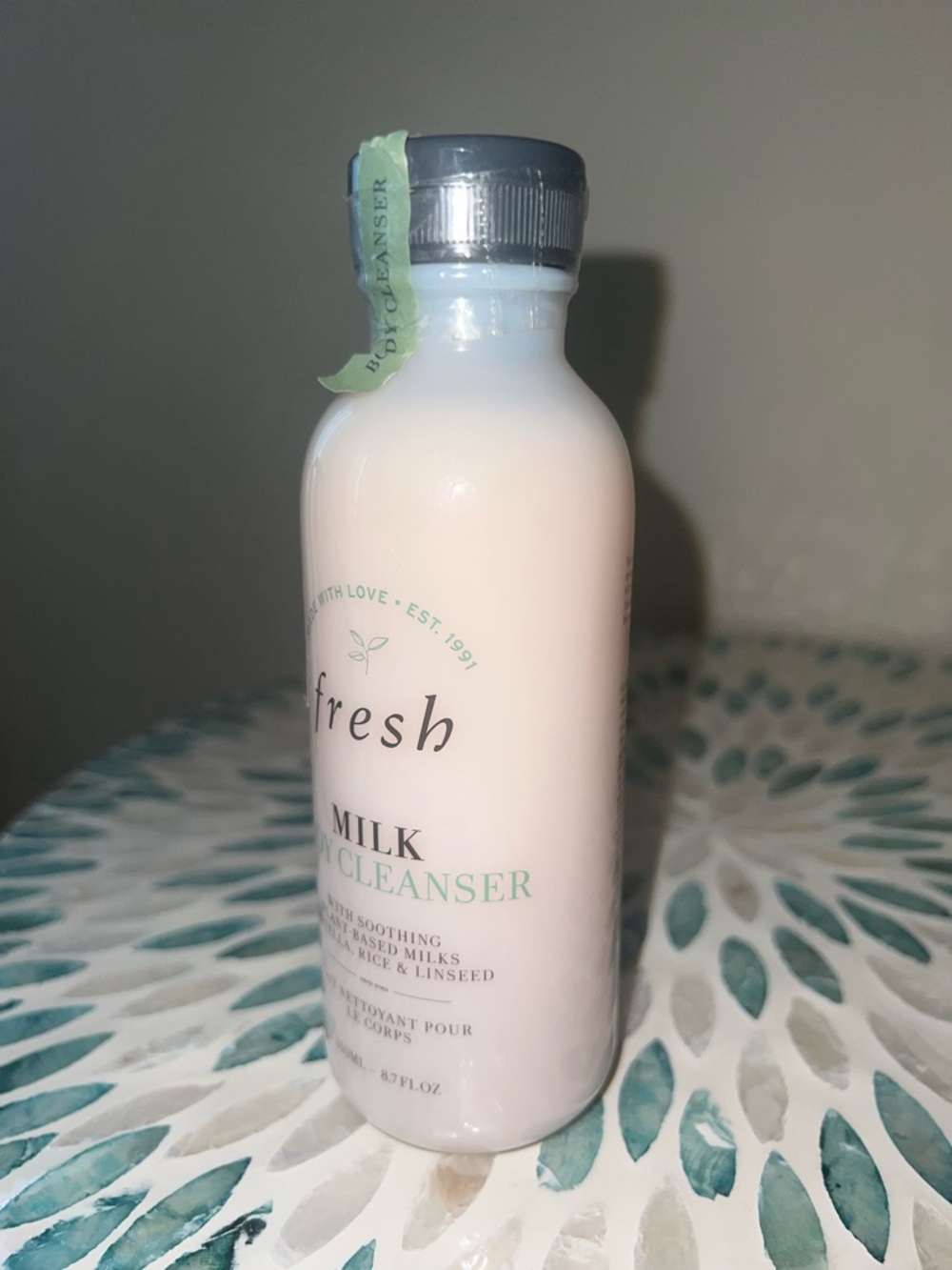 Fresh Milk Body Cleanser 8.7 oz Sealed Gentle Hydrating Body Wash - Picture 3 of 7